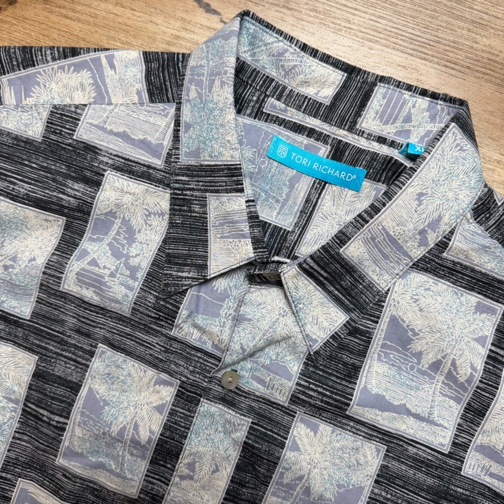 Tori Richard Button Up Shirt Mens XL Blue Palm Tree Tropical Cotton Lawn Hawaii